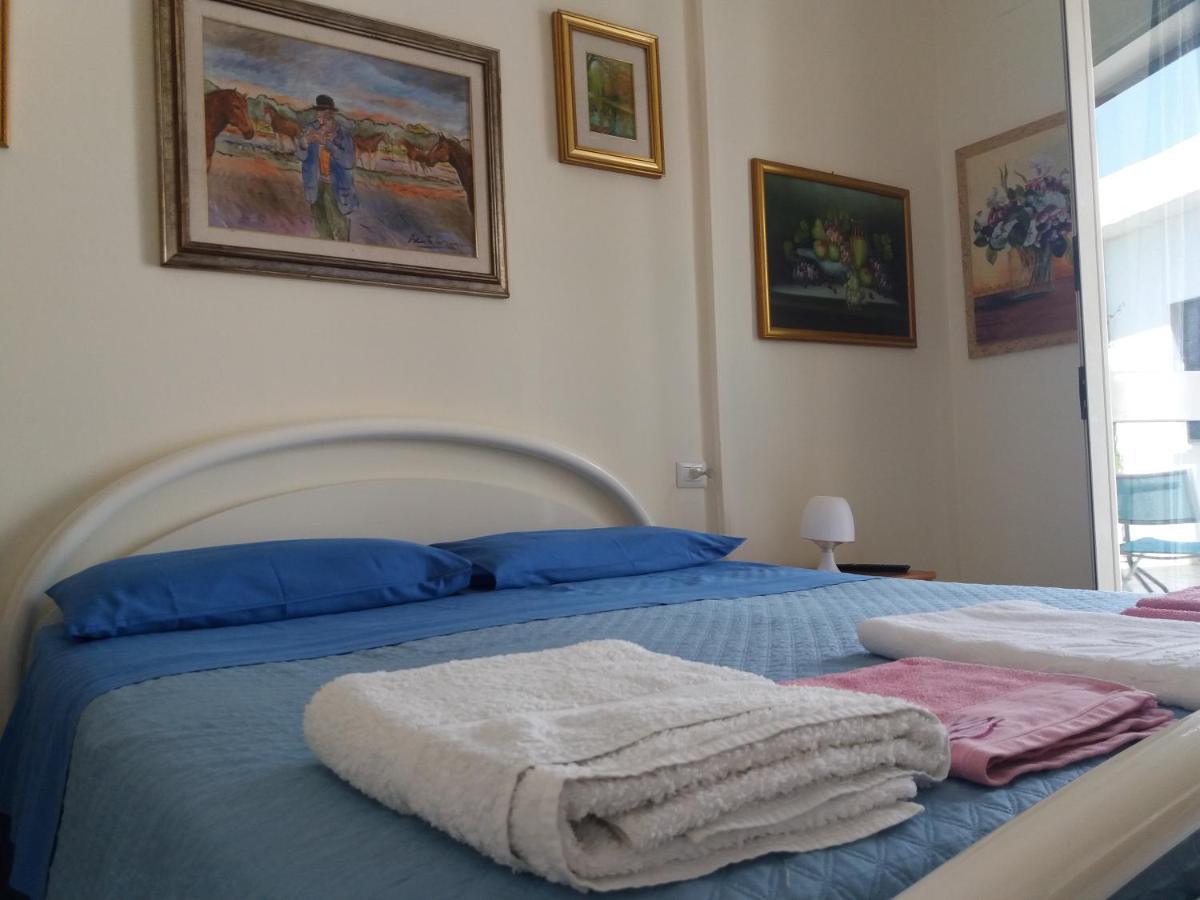 Double Room,900886243:JPEG